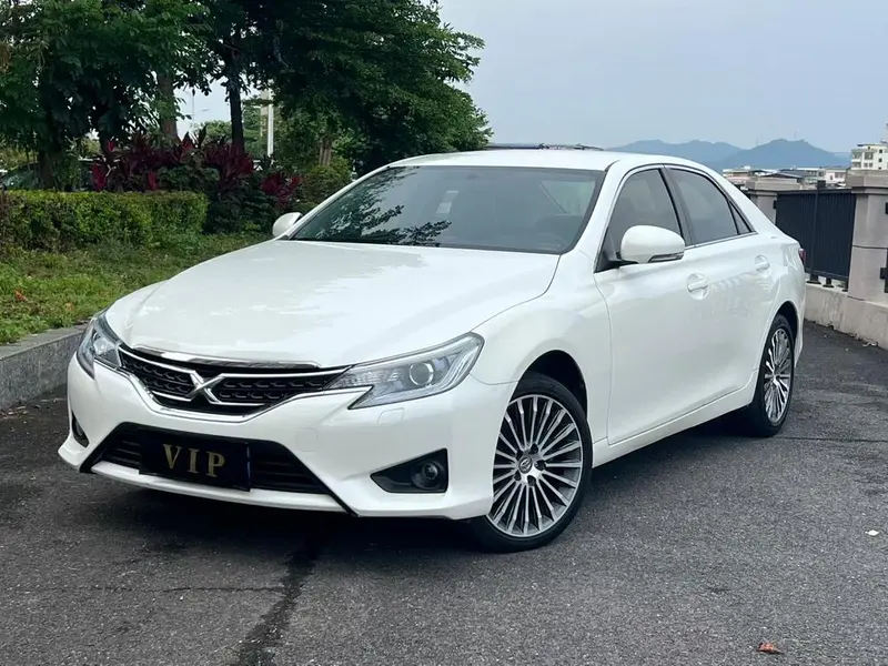 Toyota Reiz, 2013