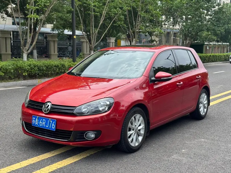 Volkswagen Golf 1.4TSI Auto Luxury Version, 2012 — фото 1