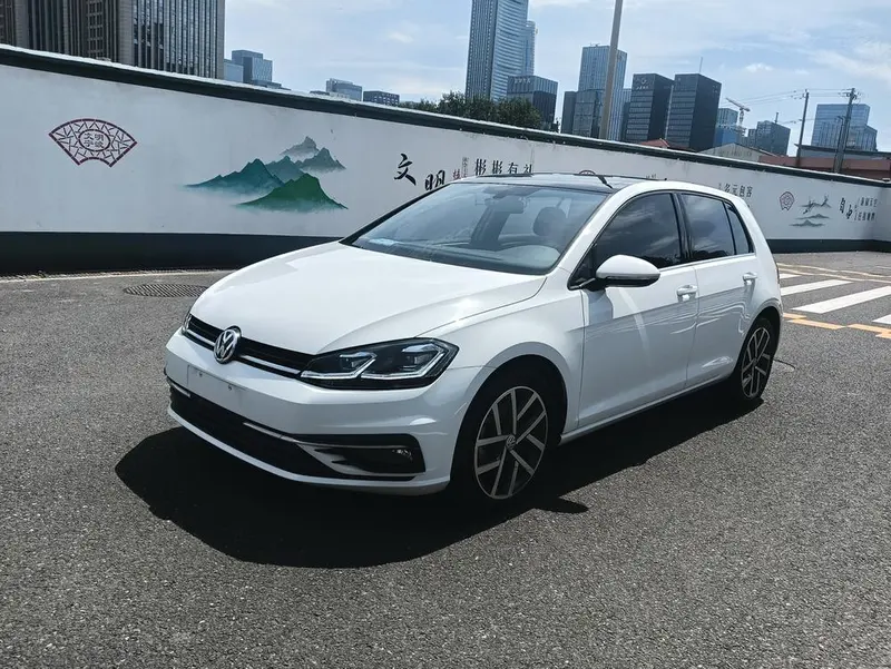 Volkswagen Golf Edition 280TSI DSG Comfort Version, 2020 — фото 1