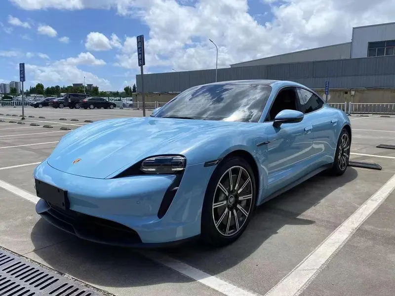 Porsche Taycan, 2022