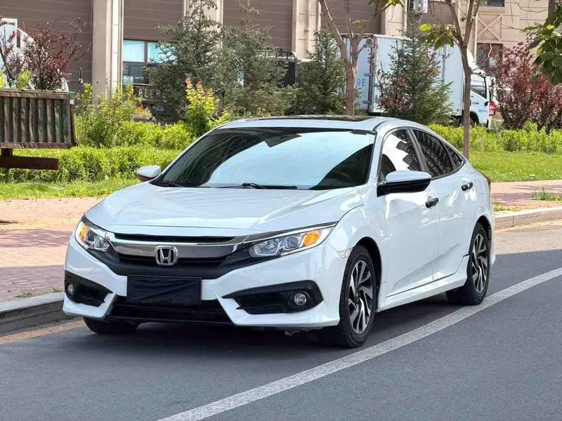 Honda Civic 220TURBO CVT Luxury Edition, 2016 — фото 1
