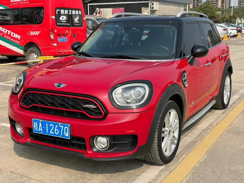 MINI COUNTRYMAN 1.5T COOPER ALL4 Wagon, 2017 — фото 1