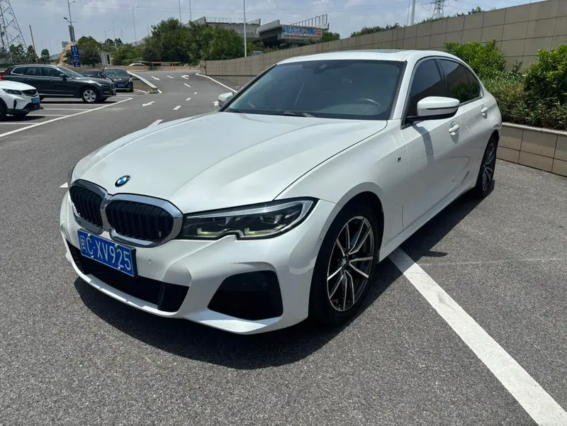 BMW 3-Series, 2021
