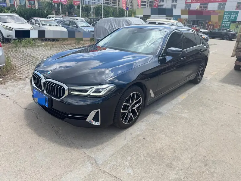 BMW 5-Series, 2022