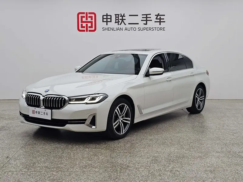 BMW 5-Series, 2023