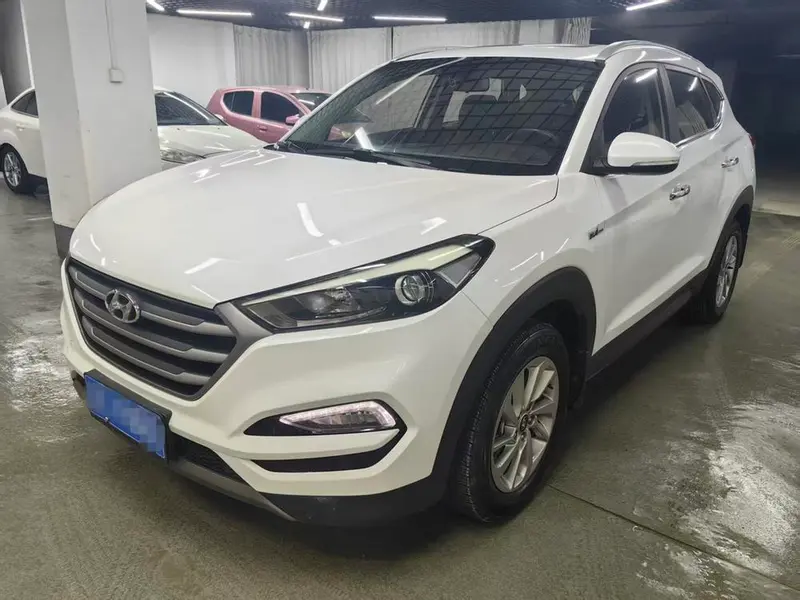 Hyundai Tucson 1.6T Dual Clutch 2WD Smart Version, 2015 — фото 1