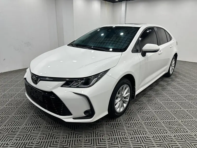 Toyota Corolla 1.2T S-CVT Elite PLUS Edition, 2021 — фото 1