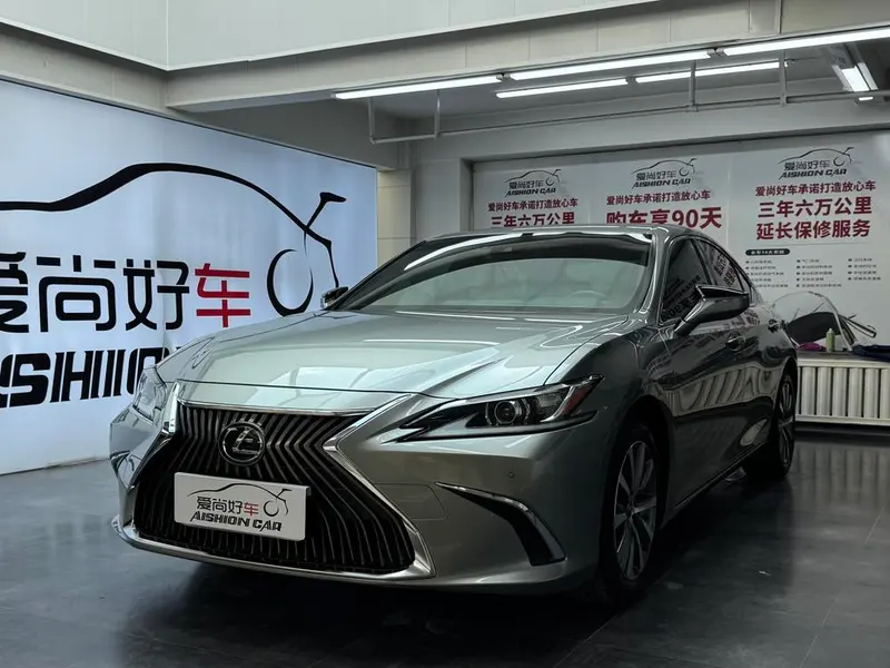 Lexus ES 200 Edition CN5, 2018 — фото 1