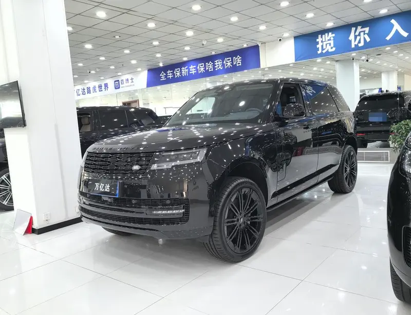Land Rover Range Rover 3.0 L6 400PS Extended Edition, 2024 — фото 1