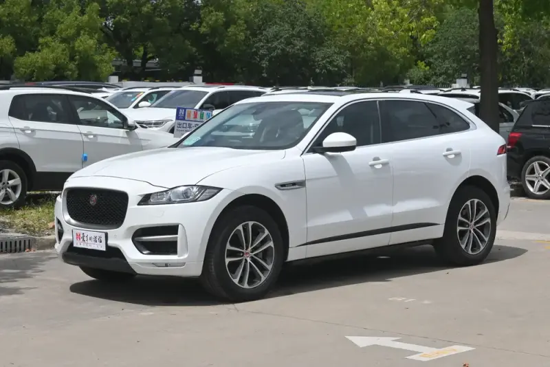Jaguar F-PACE, 2016