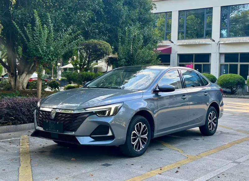 Roewe i6 MAX EV передний привод 5 мест электро заводская кастомизация версия, 2023 — фото 1
