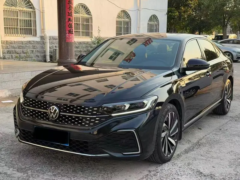 Volkswagen Passat, 2022