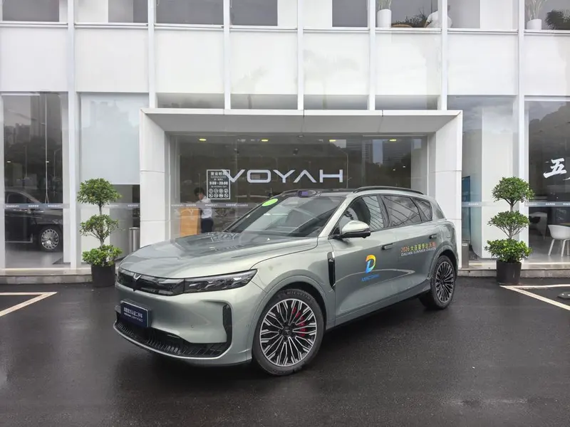 Voyah FREE, 2025