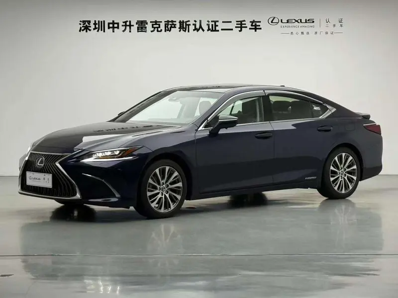 Lexus ES 300h Prestige Edition CN5, 2018 — фото 1