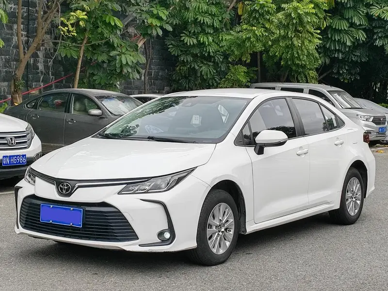 Toyota Corolla 1.2T S-CVT PLUS Edition, 2021 — фото 1
