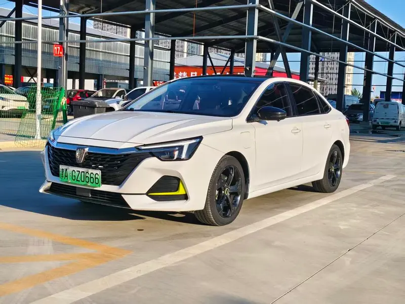 Roewe ei6 MAX 1.5T PHEV Cool Edition, 2020 — фото 1
