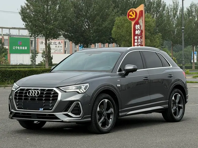 Audi Q3, 2022