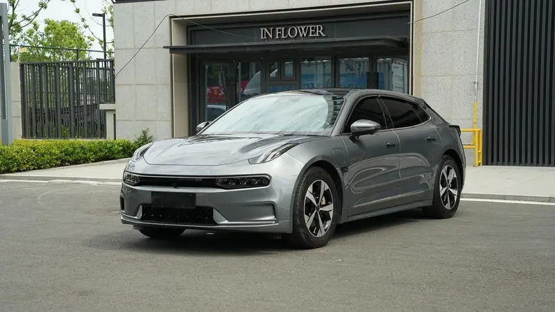 Zeekr 001, 2022