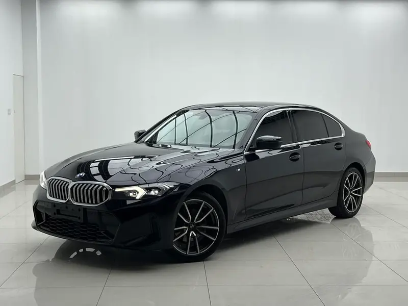 BMW 3-Series, 2023