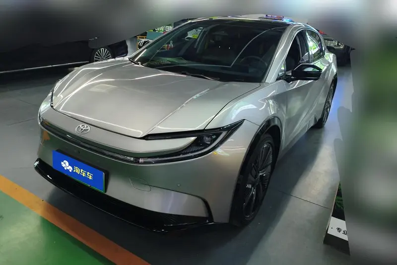 Toyota bZ5, 2025
