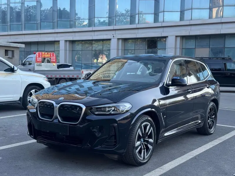 BMW iX3, 2022