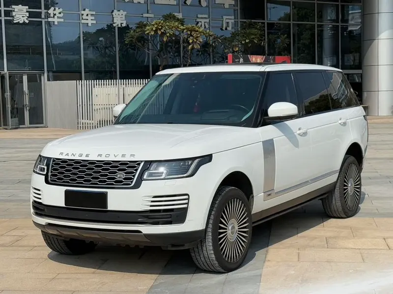 Land Rover Range Rover 3.0 L6 Extended Edition, 2020 — фото 1
