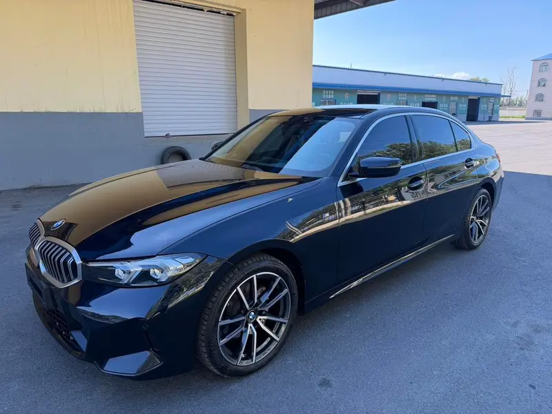 BMW 3-Series, 2023