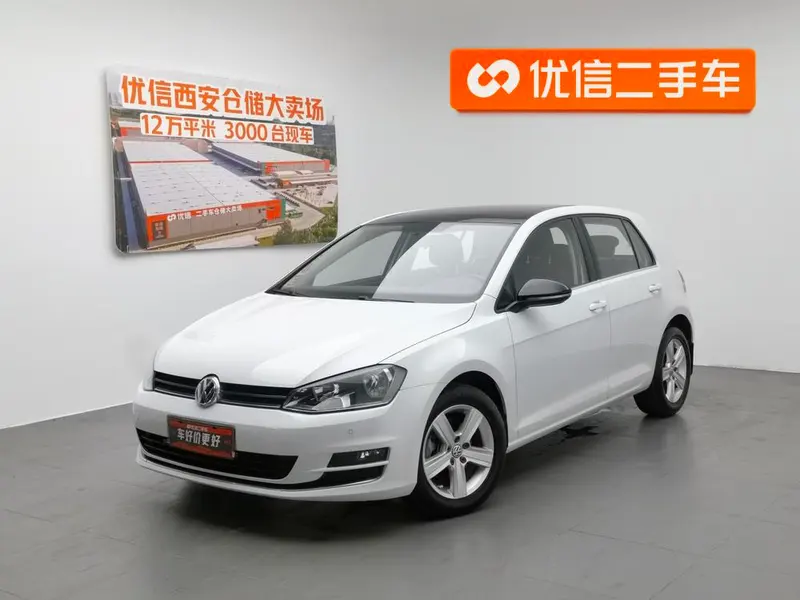 Volkswagen Golf 230TSI Auto Comfort Anniversary Edition, 2017 — фото 1