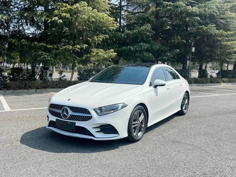 Mercedes-Benz A-Class Facelift A 180 L Sport, 2020 — фото 1