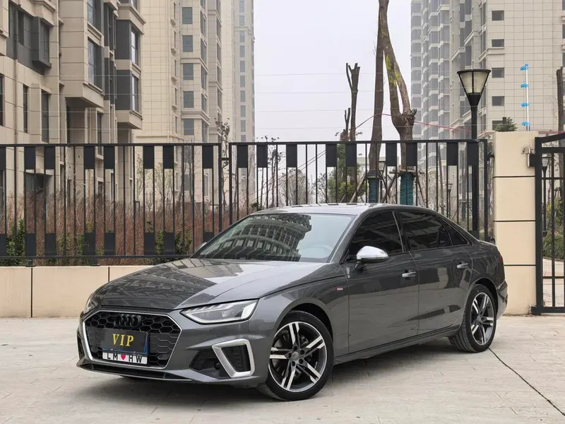 Audi A4L 40 TFSI Luxury Version, 2020 — фото 1