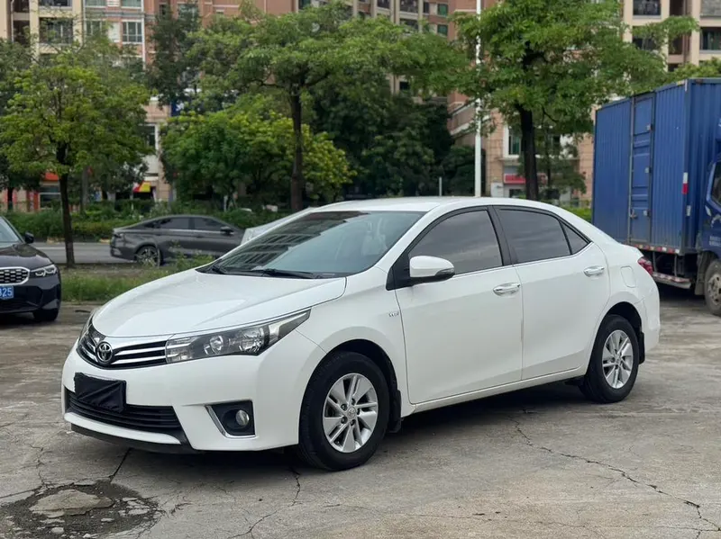 Toyota Corolla Facelift 1.6L S-CVT GL CN5, 2017 — фото 1