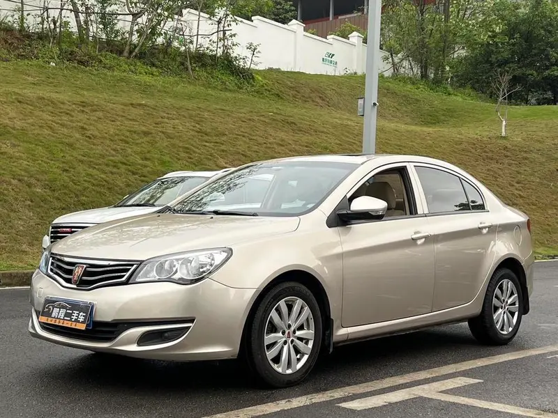 Roewe 350 1.5L Auto Luxury Sunroof Edition, 2015 — фото 1