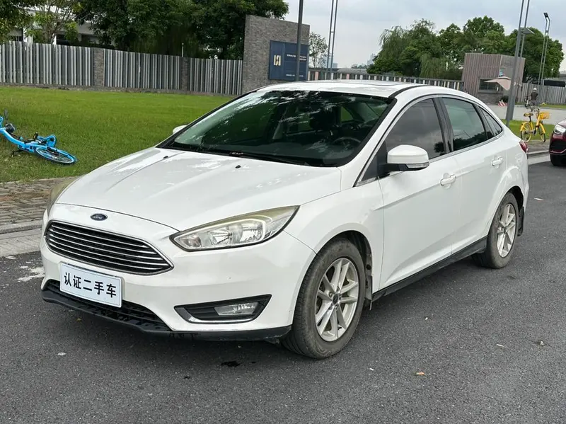 Ford Focus Sedan 1.6L Auto Style Version Edition, 2017 — фото 1