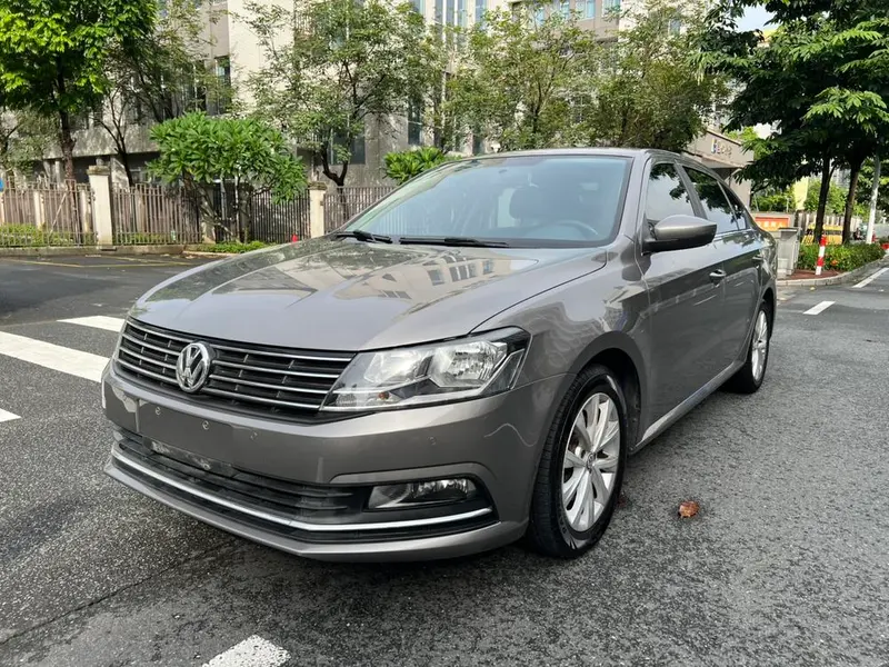 Volkswagen Lavida 230TSI DSG Comfort Edition, 2015 — фото 1