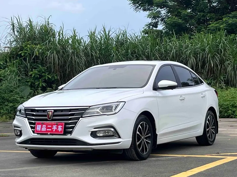 Roewe i5 1.5L Auto 4G Connected Flagship Edition, 2020 — фото 1
