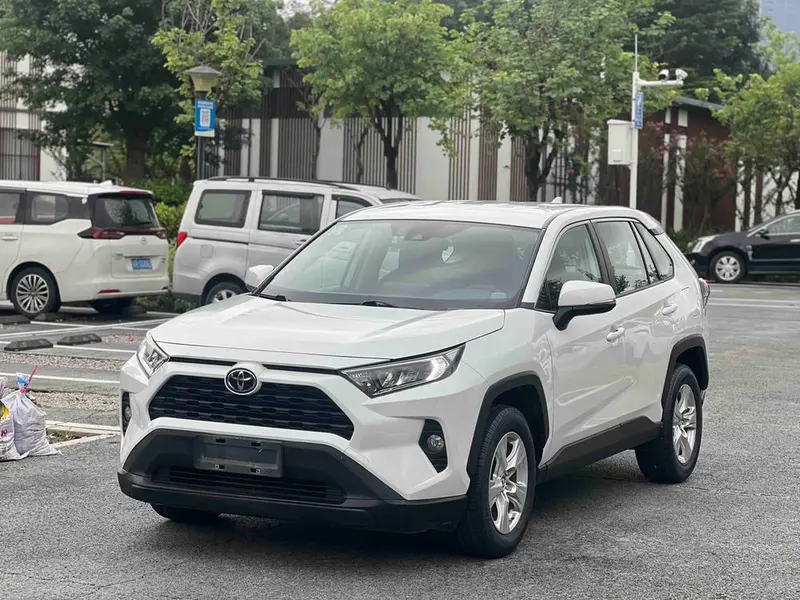 Toyota RAV4 2.0L CVT 2WD Edition, 2021 — фото 1