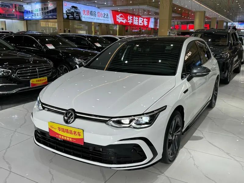 Volkswagen Golf Facelift 280TSI DSG R-Line Lite, 2023 — фото 1