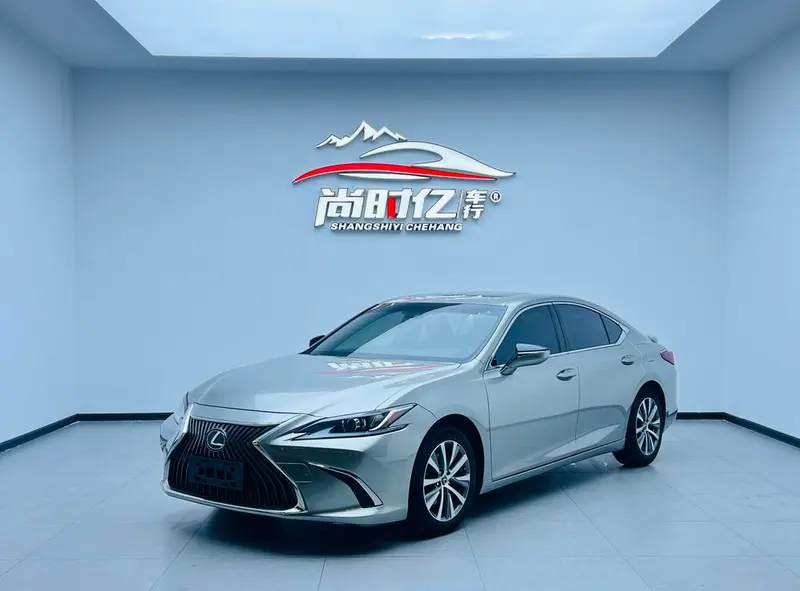 Lexus ES 260 Edition CN6, 2020 — фото 1