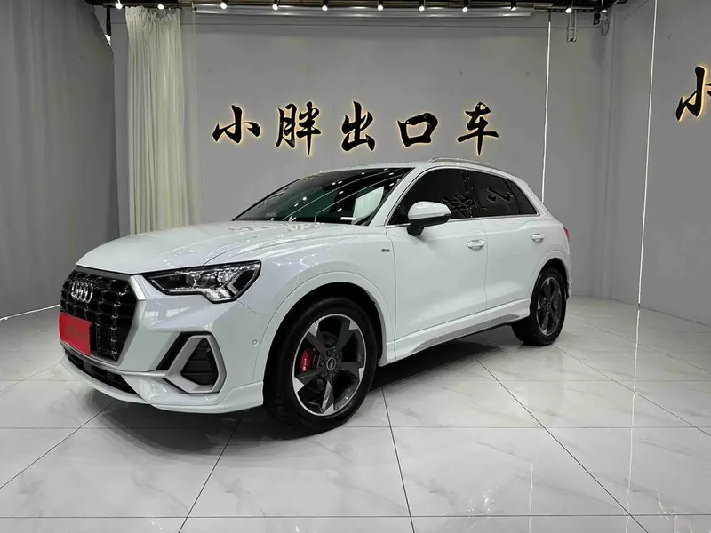 Audi Q3, 2022