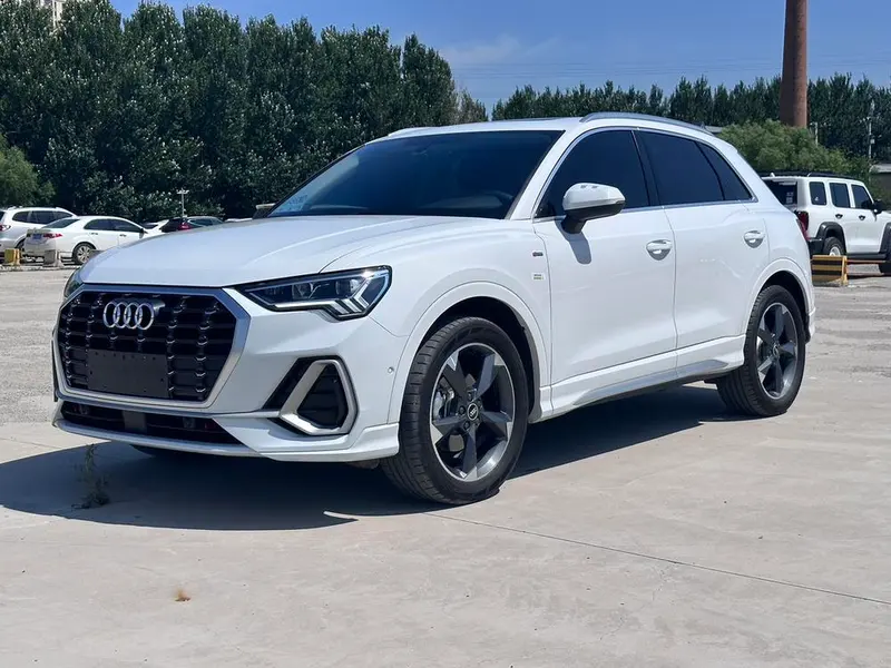 Audi Q3, 2022