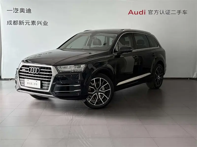 Audi Q7 55 TFSI Version, 2019 — фото 1