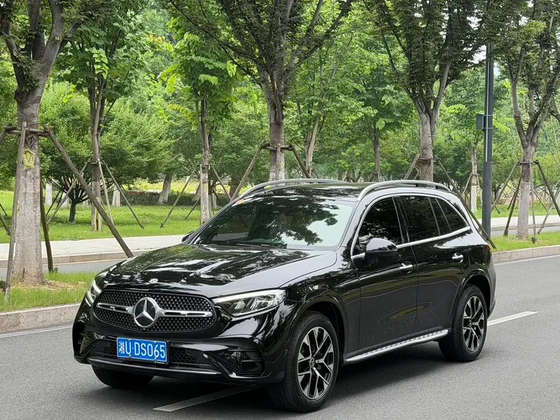 Mercedes-Benz GLC Facelift GLC 260 L 4MATIC Version 5 Seater, 2023 — фото 1