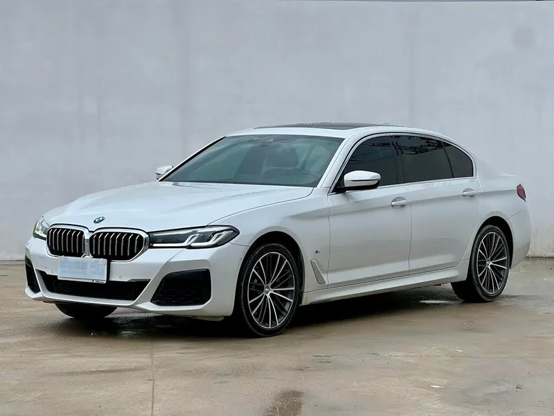 BMW 5-Series, 2023