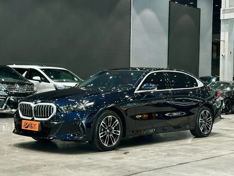 BMW 5-Series, 2024