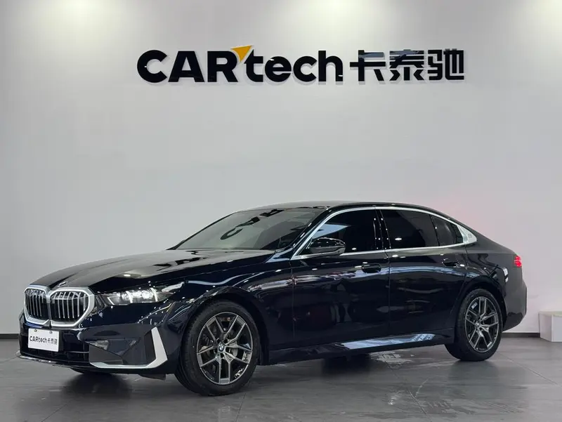 BMW 5-Series, 2024