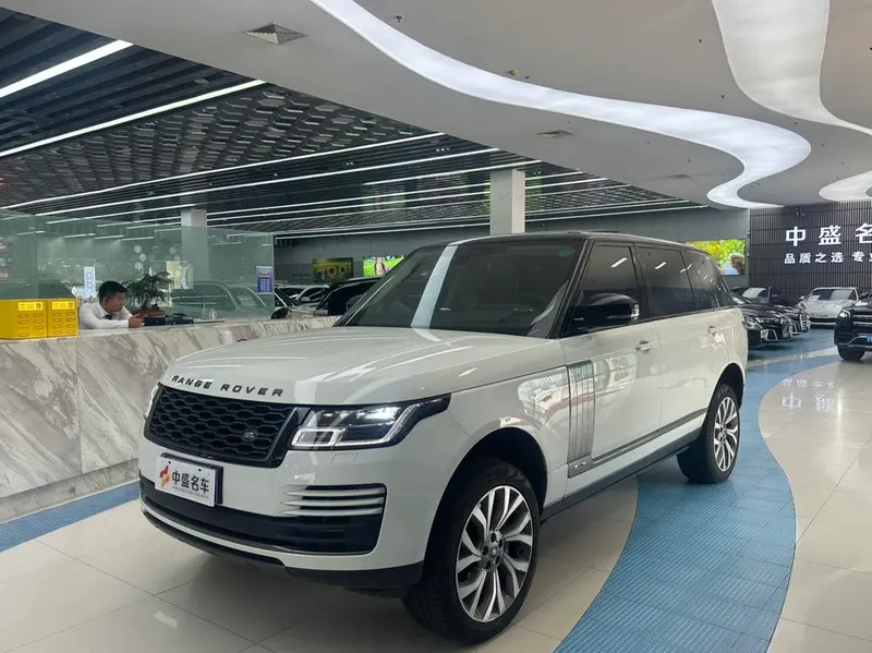 Land Rover Range Rover 3.0 L6 Extended Classic Edition, 2021 — фото 1