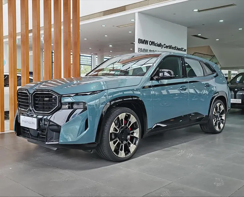 BMW XM, 2023