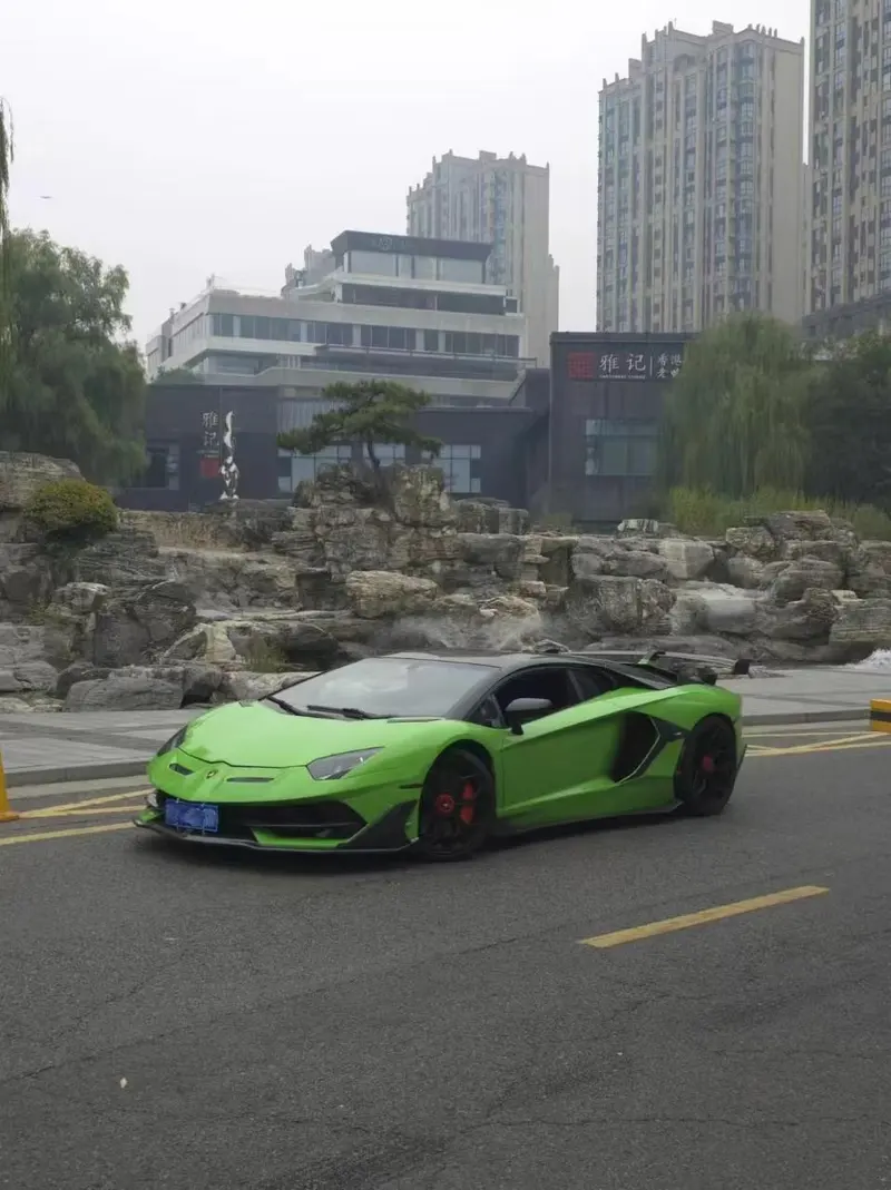 Lamborghini Aventador, 2011