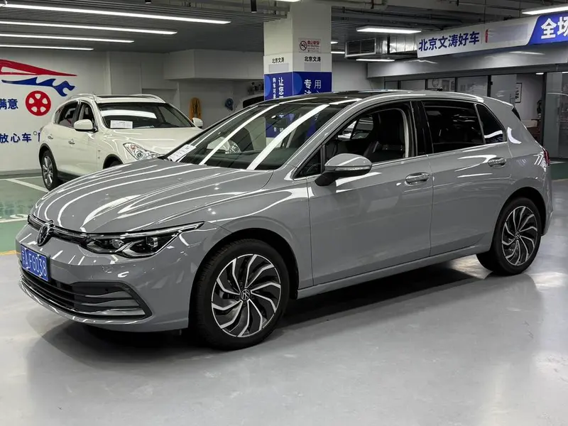 Volkswagen Golf 280TSI DSG Pro 50年传奇 версия, 2024 — фото 1