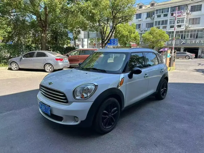 MINI COUNTRYMAN 1.6L COOPER Fun, 2011 — фото 1